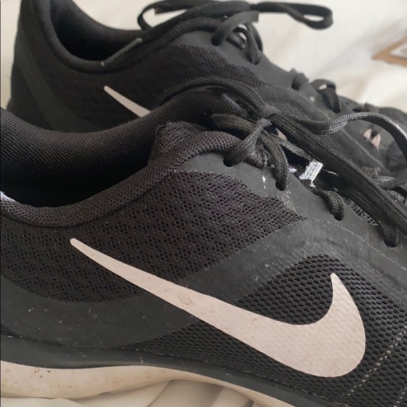 Nike running shoes - Picture 2 of 4